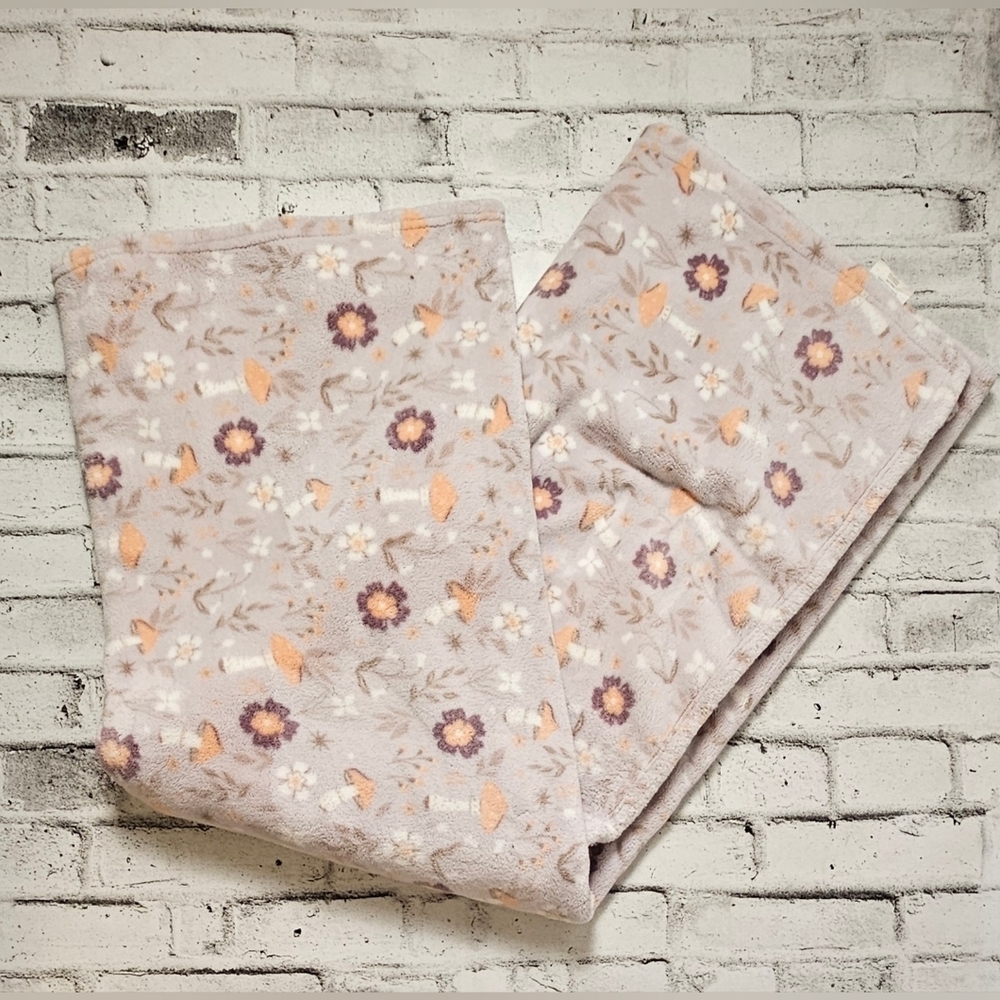 Whimsical Mushroom & Floral Fleece Blanket Cozy Cottagecore Vibes